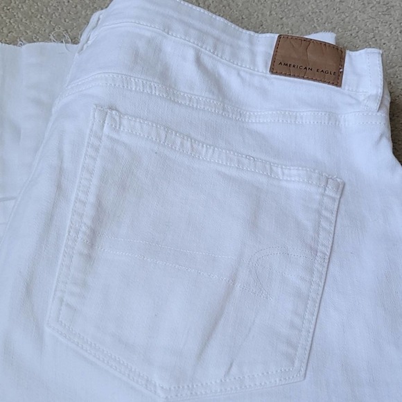 NEW! AMERICAN EAGLE Super High Rise Flare Jean 18S. - Picture 3 of 7